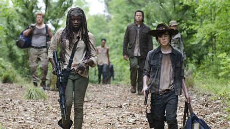 The Walking Dead Strangers Recap Season 5 Episode 2 Variety