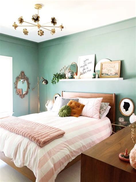 How To Decorate A Bedroom With Light Green Walls Wall Design Ideas
