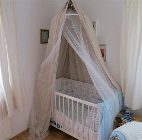 Betthimmel grenzen dabei zusätzlich den raum um das babybett ein und verleihen eine beruhigende wirkung und schaffen eine geborgene atmosphäre. Die 20 Besten Ideen Für Betthimmel Diy - Beste Wohnkultur ...