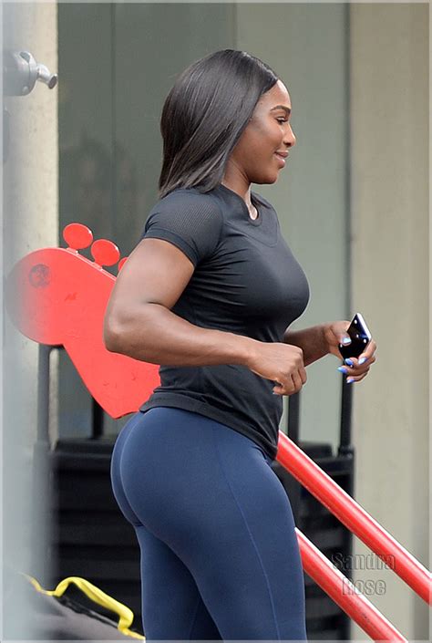 serena williams shows off her famous curves in tight leggings photos celebrities nigeria