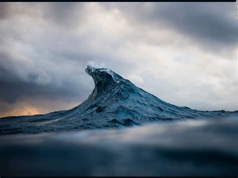 Photographer Turns Waves Into Water Mountains Nature Water