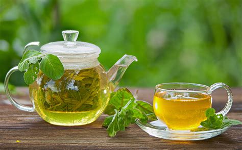 When you drink green tea, the catechins are able to pass from your digestive tract to your eye tissues, where. Green Tea Antioxidant Helps Sneak RNA Drug into Cells
