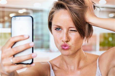 Amazing Selfie Poses For Girls Facetune