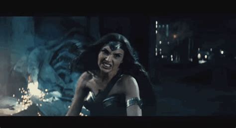 First Look At Wonder Woman In Batman V Superman Dawn Of Justice