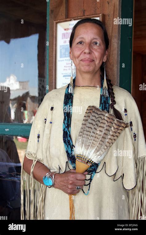Native American Tribal Women