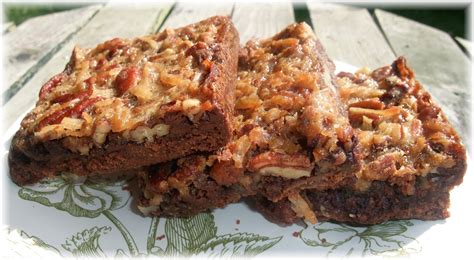 Pour the chocolate condensed milk mixture evenly over the top. Rosie's Country Baking: German Chocolate-Pecan Pie Bars