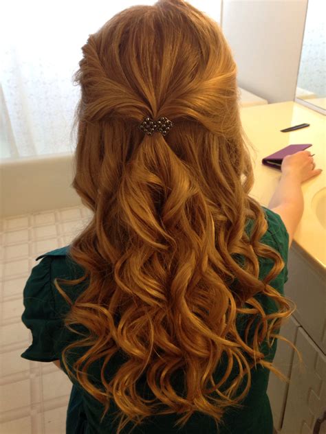 The Best Easy Prom Hairstyle