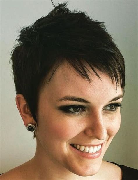 Cute Short Pixie Haircuts Femininity And Practicality Short Pixie Haircuts Brunette