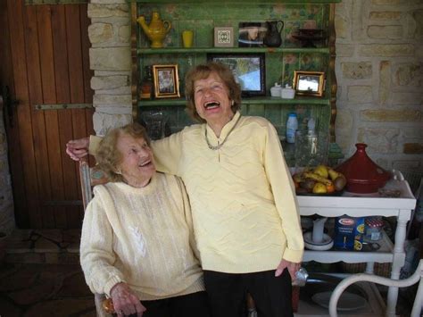 Les jumelles les plus vieilles du monde fêtent leurs 100 ans à St