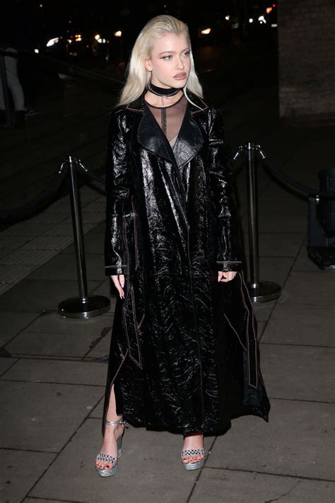 Alice Chater Fabulous Fund Fair In London Fashion Week 02182019