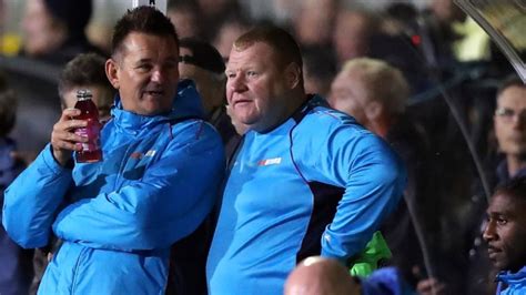 Sutton reserve goalkeeper wayne shaw has agreed to resign from the club after eating a pie in the dugout during monday's fa cup defeat to arsenal. Reserve goalie resigns after eating meat pie at FA Cup ...