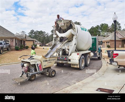 Cement Truck Pouring Hi Res Stock Photography And Images Alamy