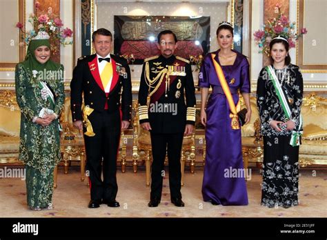 Sultan Brunei Two Wives Saleha Hi Res Stock Photography And Images Alamy