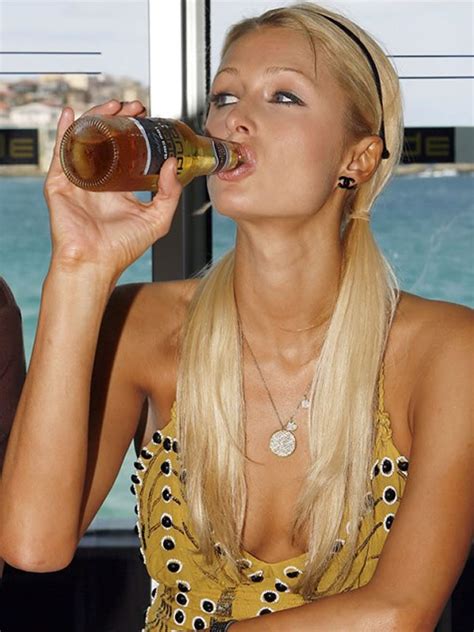 Female Celebrities That Drink Beer