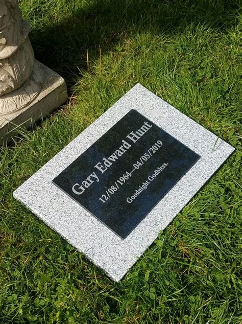 Flat Grey Granite Grave Marker Memorial Plaque Grave Stone Marker