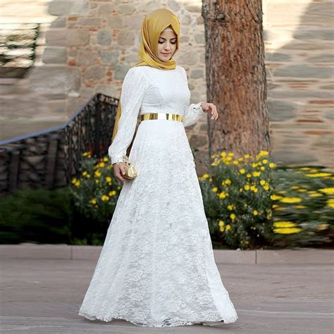 Beautiful Lace Muslim Wedding Dress A Line Long Sleeve Woman Abayas Caftan White Andgold Bridal