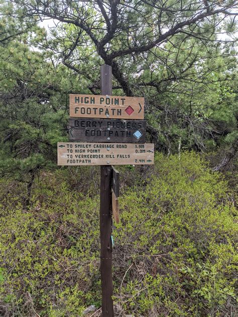 Minnewaska State Park Preserve Sams Point High Point