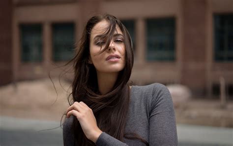 Hintergrundbilder Frauen Im Freien Frau Modell Porträt Lange Haare Brünette Gebäude