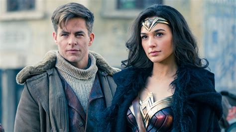 New Wonder Woman 1984 Set Photo Shows Steve Trevor Alive And Well Lrm