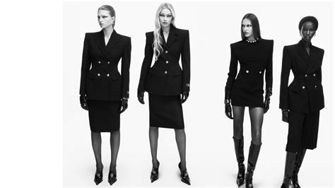 Larticle Versace Launches Fall Winter 2023 Advertising Campaign