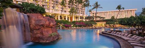 Six Of The Sexiest Swim Up Bars In The World Maui Honeymoon