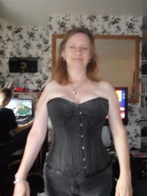 Anniesocks 53 From Cambridge Is A Local Granny Looking For Casual Sex