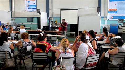 La docente laura radetich fue grabada a los gritos por un alumno de la secundaria técnica nº2 maría eva duarte del partido de la matanza. La Matanza | Capacitaciones para docentes de escuelas ...