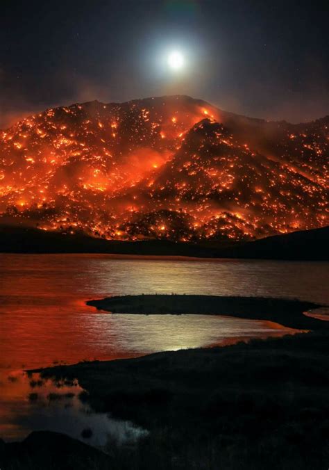 Forest Fire At Night Looks Unreal Lakes In California Lake Isabella