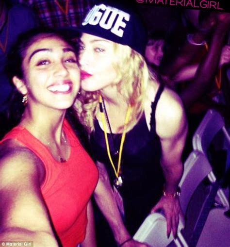 Lourdes Leon Shares Selfie Of Herself Partying With Madonna Suni S Blog Latest News Fashion