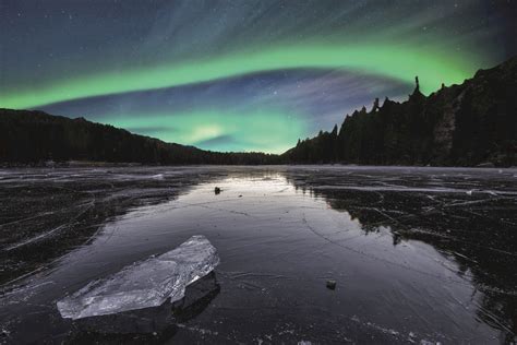 Northern Lights And Winter Nights 2020 2021 Canada Holiday