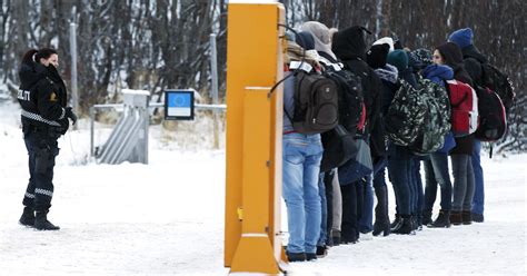 Norway Police Ordered To Forcibly Remove 9000 Asylum Seekers World News Mirror Online