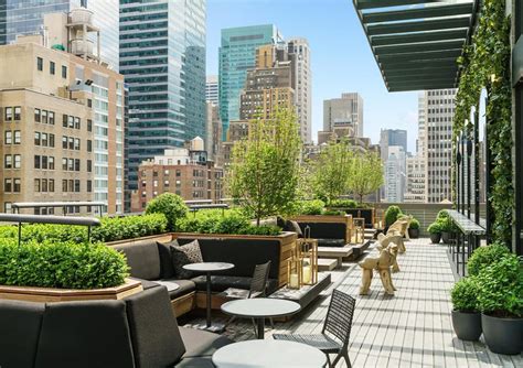 8 Best Rooftop Bars Around Times Square 2024 Update