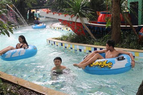 Waterpark yang satu ini telah berdiri. Jugle Waterpark Tanggulangin - The jungle waterpark atau ...