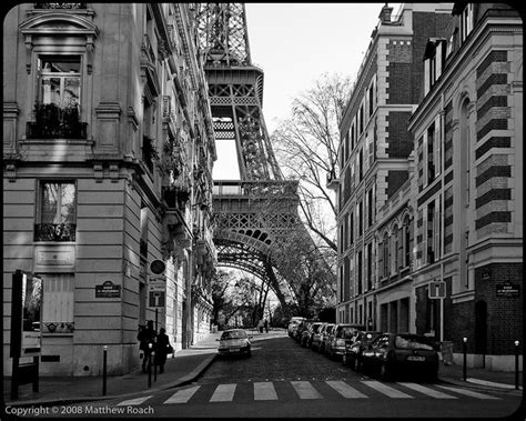 Rue De Luniversite Paris Rue De Paris Paris Tour Eiffel