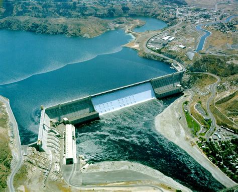This dam also called as mildred lake settling basin (mlsb), the largest dam in the world by structure volume about 540 to 720 million cubic meters cubic meters according to the report and the height of the dams structure 88 meters. Largest Power Generating Hydroelectric Dams in the World ...