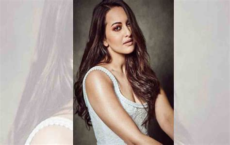 Sonakshi Sinha Gives Epic Reply To Fan Asking For Weight Loss Tips Telangana Today