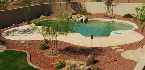 Rubber Mulch Around A Pool Desert Landscaping Backyard Backyard