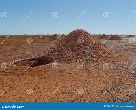 Opal Mining In The Australian Desert Stock Photo Image 37416316