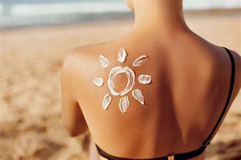 Ojalá fuese el reflejo de ganas de cambio o de probar las nuevas tendencias que vienen de cara al otoño pero vamos a ser sinceras: Los mejores protectores solares para la cara