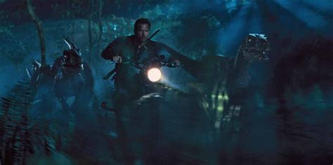 Jurassic World Featurette The Real Science Of Dinosaurs