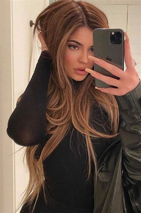 Kylie Jenners Golden Brunette Is The Hair Color Everyones Obsessed With Rn Kylie Hair