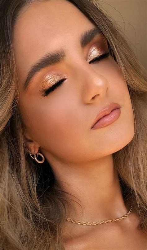 51 Stunning Bridal Makeup Looks For Any Wedding Theme Glistening Gold