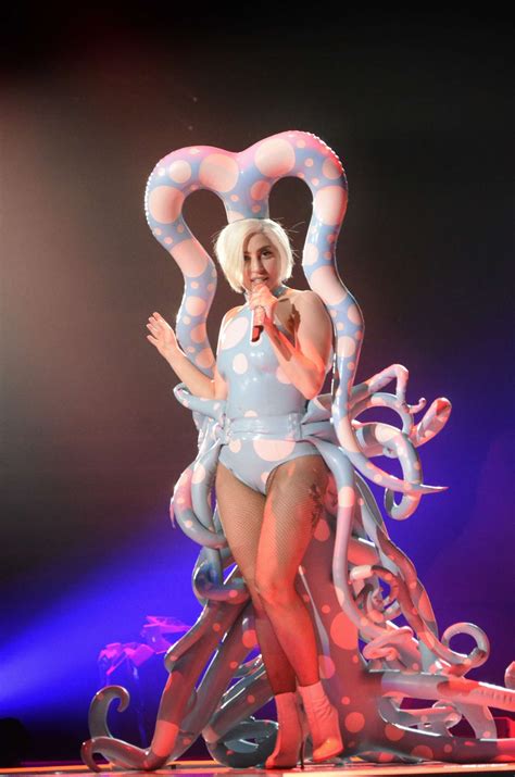 Lady Gaga Artrave The Artpop Ball Tour 2014 40 Gotceleb