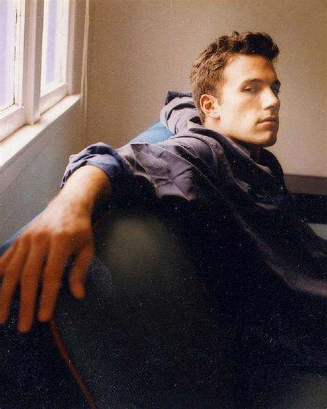 The movie flopped with critics but it created the foundation for a modern hollywood romance. 12 Pictures of Young Ben Affleck | Young ben affleck, Ben ...