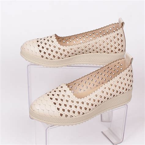 Бежови кожени дамски обувки на платформа с ефектни дупки Fashion Espadrilles Shoes