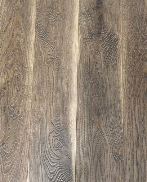 Classic Laminate Country Oak Flooring 1215mm X 194mm X 123mm 16m2