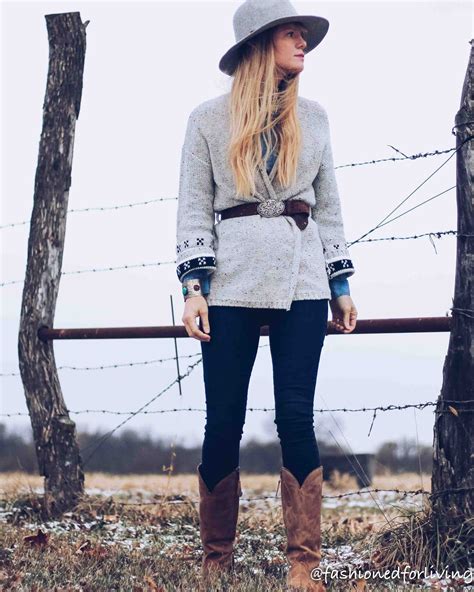 78 Best Winter Outfits With Cowgirl Boots For Photo Collection And Pictures