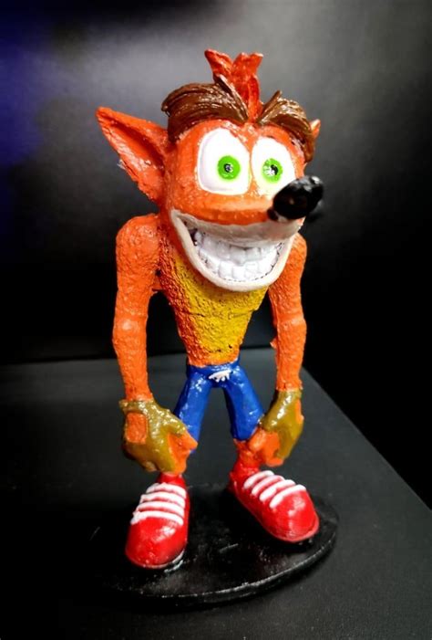 Boneco Miniatura Em Resina Personagem Crash Bandicoot Parcelamento