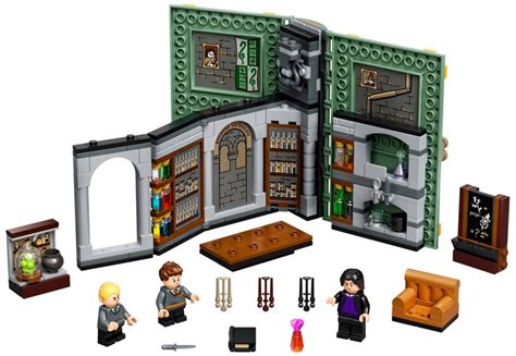 Time lapse construction du château de poudlard en lego ( harry potter ). LEGO Harry Potter 76383 pas cher, Poudlard : le cours de ...