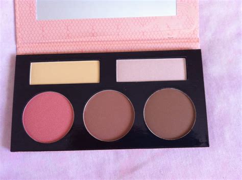 Bh Cosmetics Forever Nude Sculpt And Glow Contouring Kit Reviews In